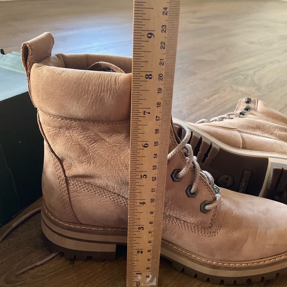 Timberland Women's Courmayr Lace-Up Blush Boots Sz 8.5M - Picture 7 of 9